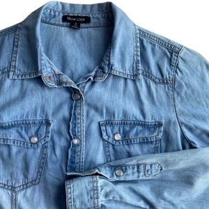 *SALE**** New Look chambray western Pearl snap shirt size small